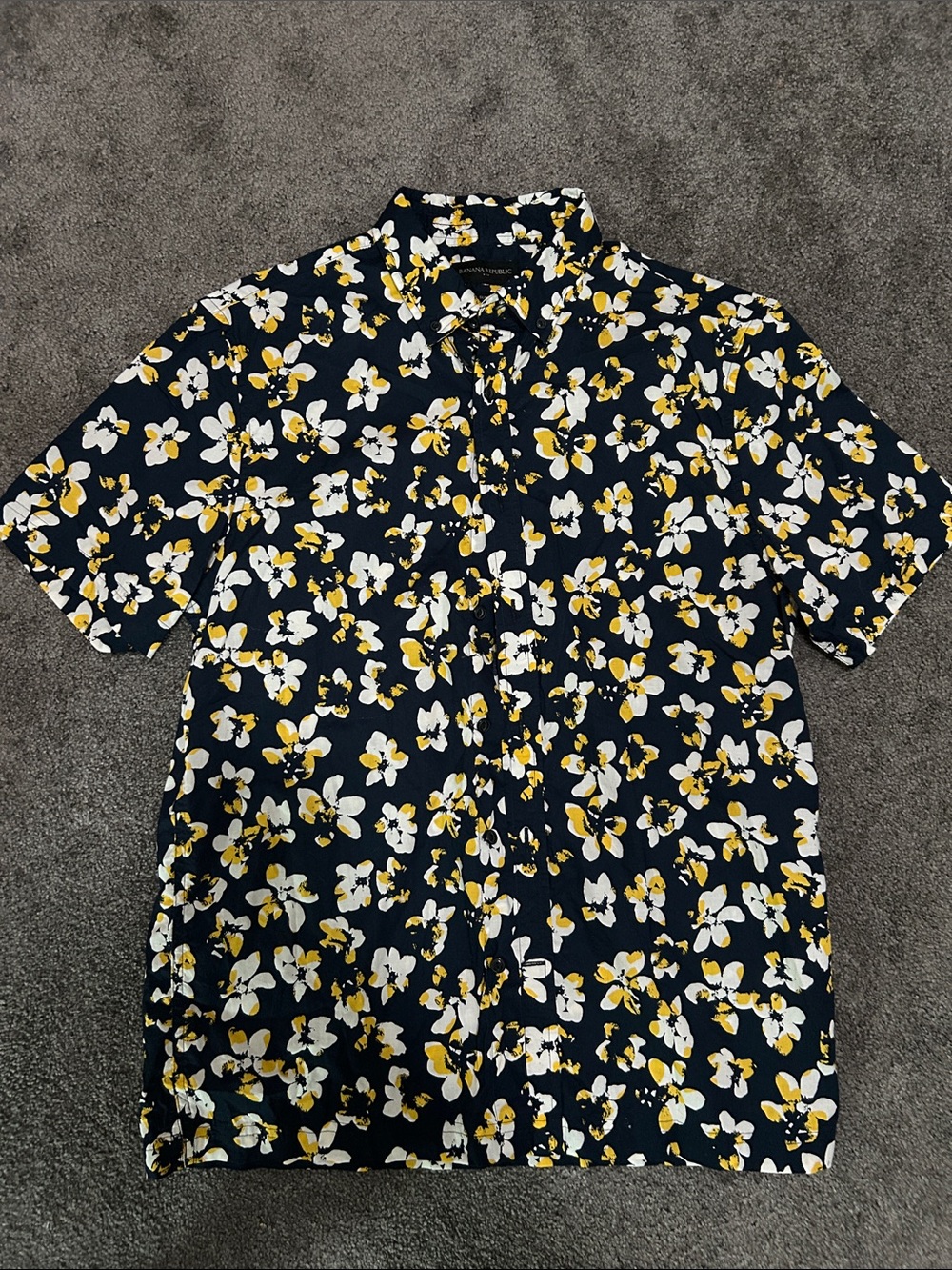 Men’s Floral Button-Up
